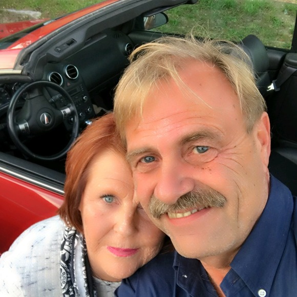 Meet your Posher, Debra - Picture 1 of 1